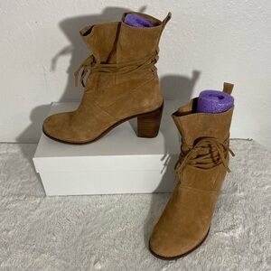 Toms Mila Toffee Suede Ankle Boots Size 7 Pull On Leather Lacing Detail